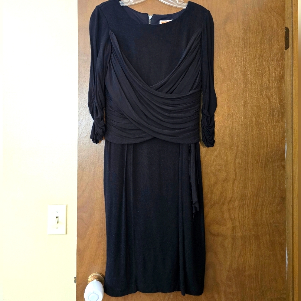 Nue by Shani sculpting cocktail dress